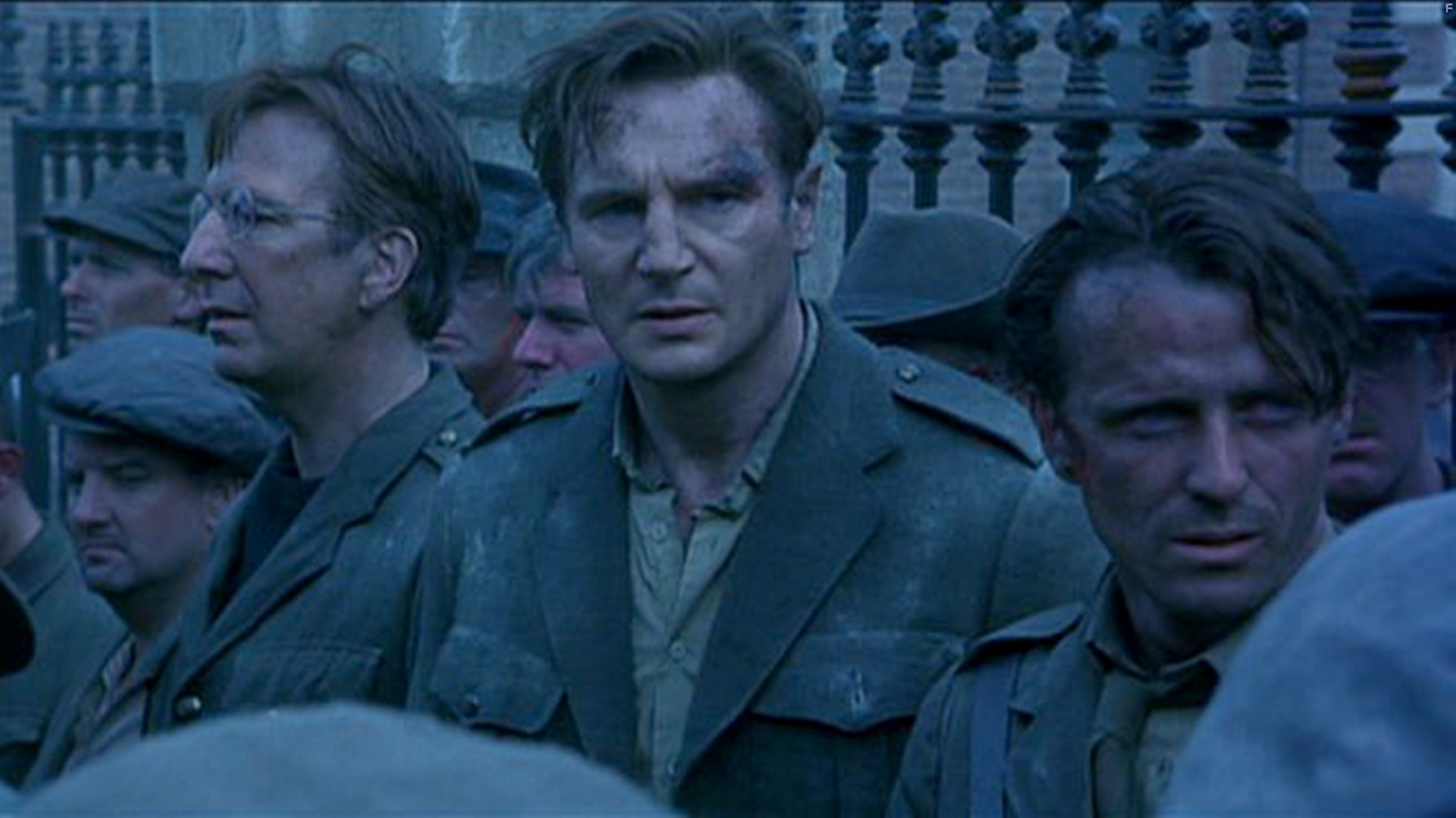 Liam Neeson, Alan Rickman, and Aidan Quinn in Майкл Коллинз (1996)