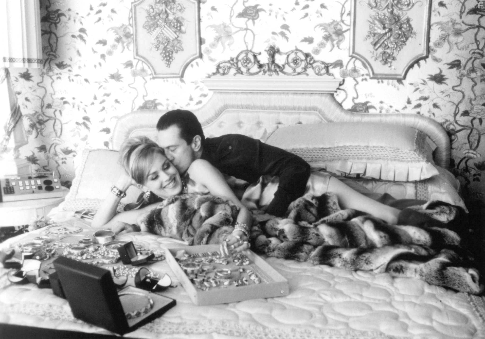 Robert De Niro and Sharon Stone in Казино (1995)