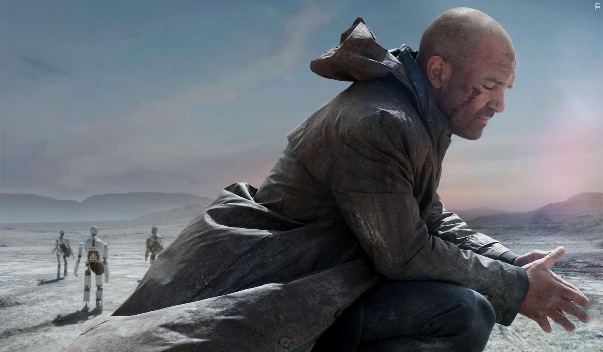 Antonio Banderas in Autmata (2014)