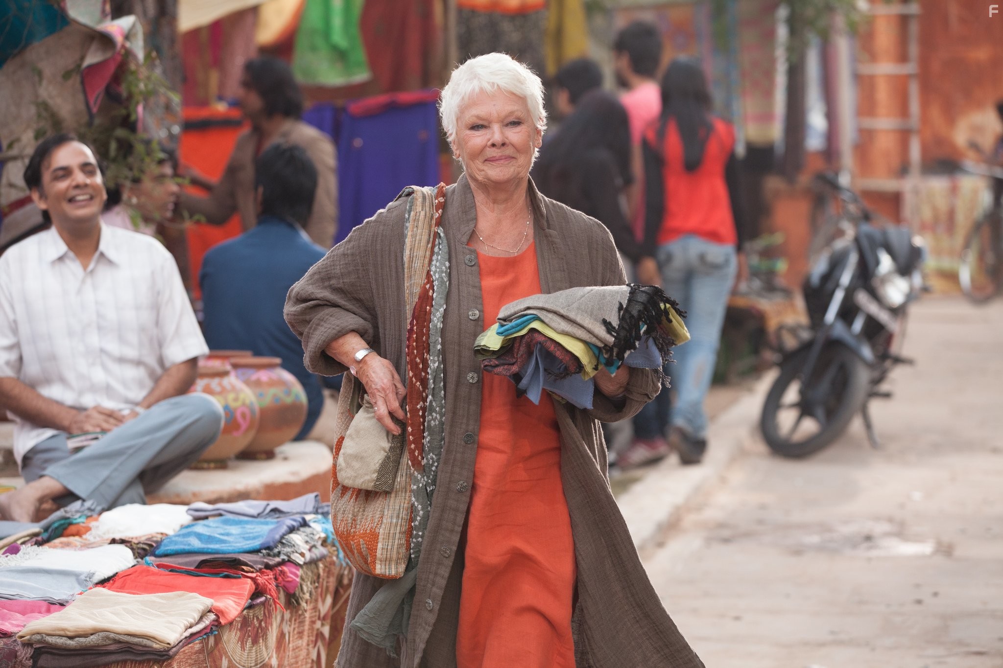 Judi Dench in Отель Мэриголд: Лучший из экзотических 2 (2015)