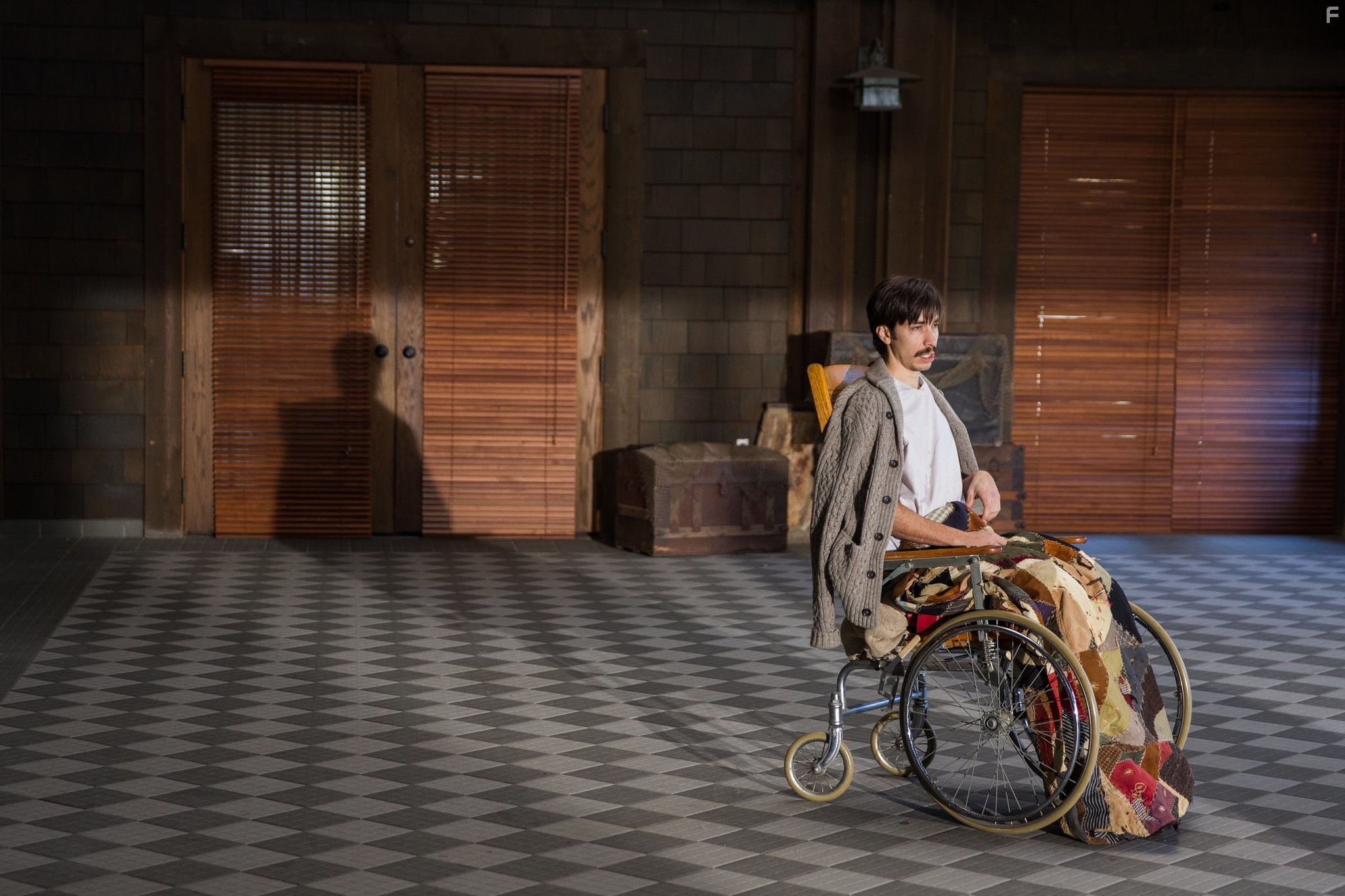 Justin Long in Бивень (2014)