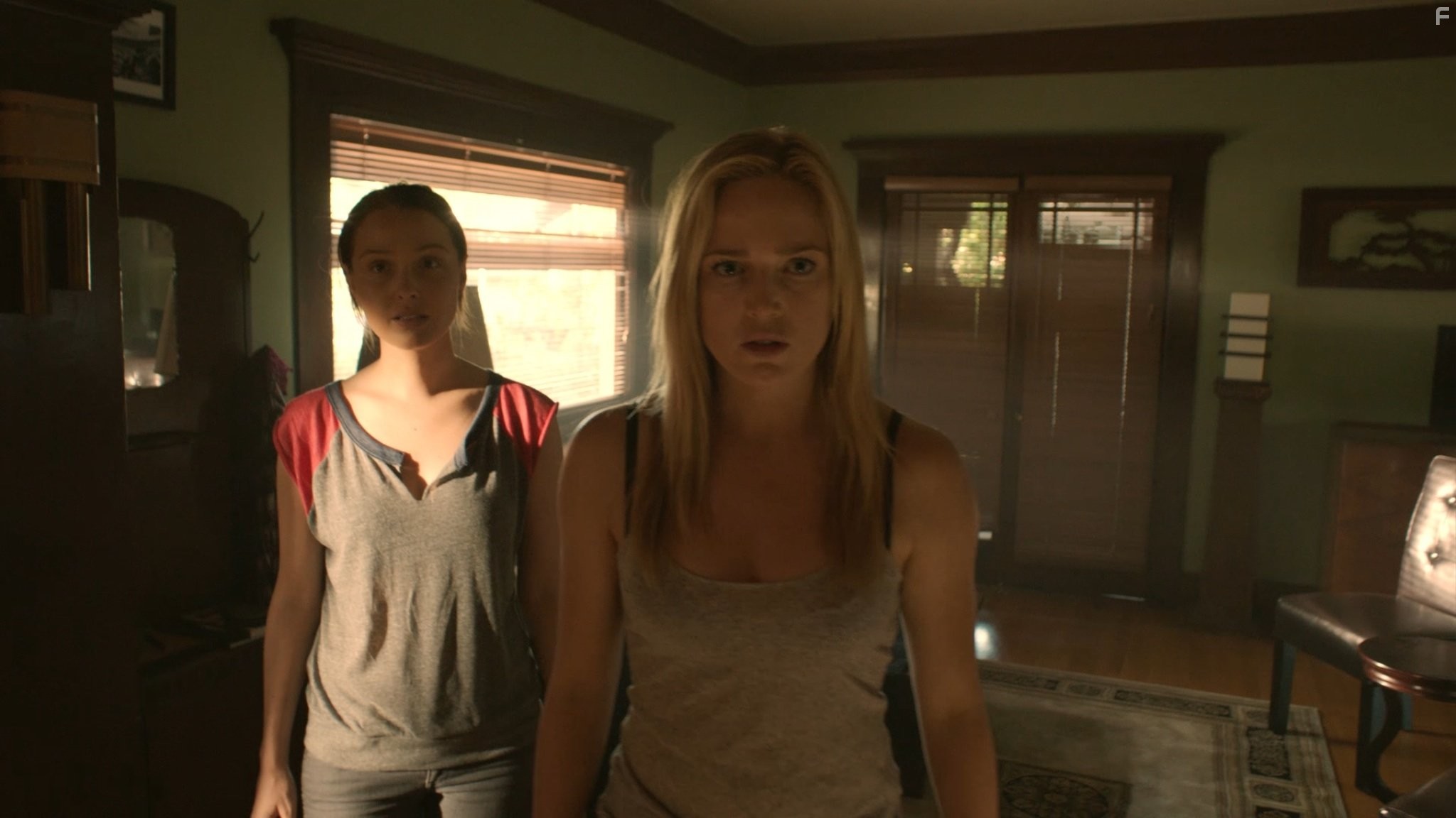 Caity Lotz and Camilla Luddington in Пакт 2 (2014)