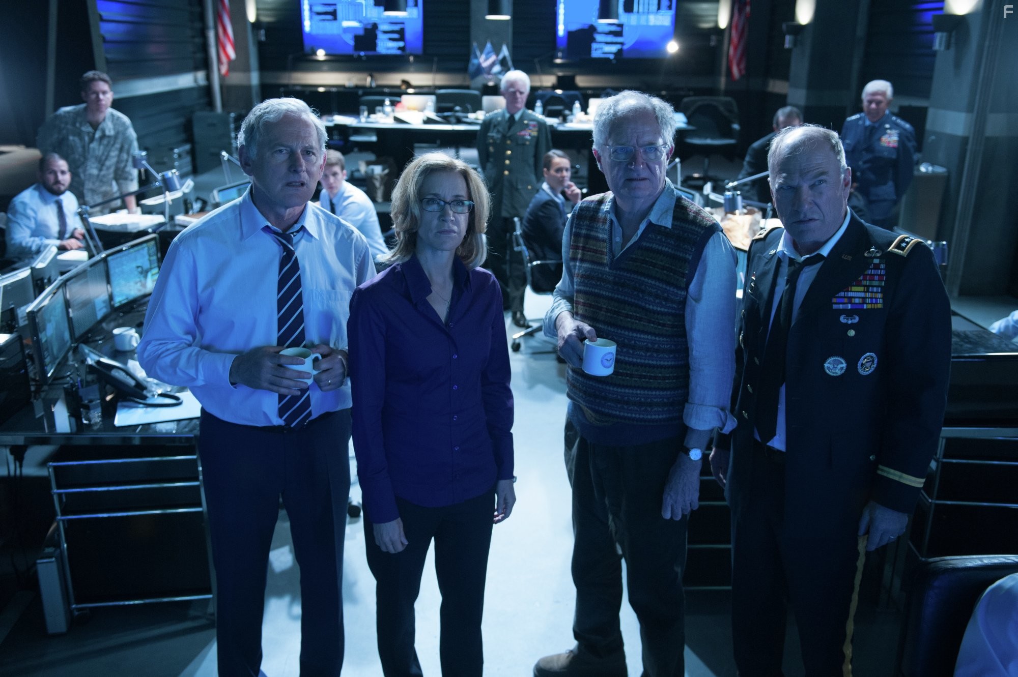 Jim Broadbent, Victor Garber, Felicity Huffman, and Ted Levine in Большая игра (2014)