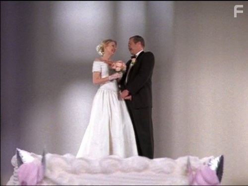 Beth Broderick and Martin Mull in Сабрина - маленькая ведьма (1996)