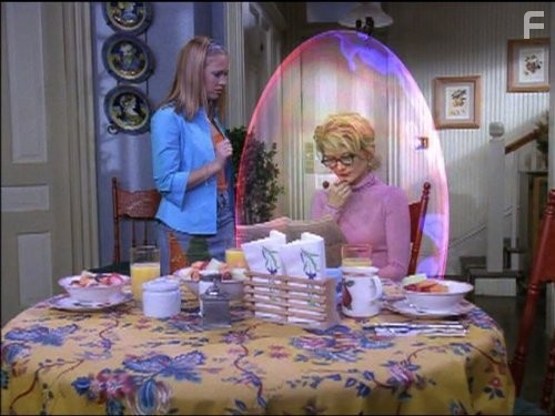 Melissa Joan Hart and Beth Broderick in Сабрина - маленькая ведьма (1996)