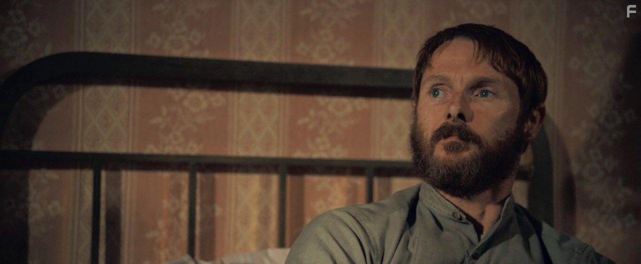 Sean Harris in Serena (2014)
