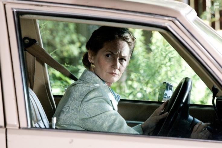 Melissa Leo in Дон МакКей (2009)