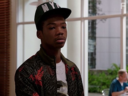 Astro in Красные браслеты (2014)