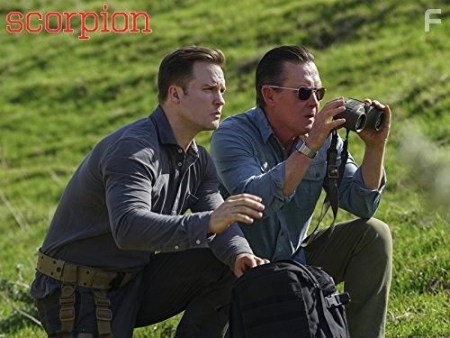 Robert Patrick in Скорпион (2014)