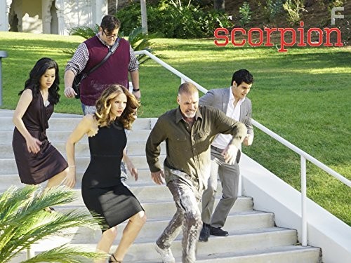 Elyes Gabel, Katharine McPhee, Jadyn Wong, and Ari Stidham in Скорпион (2014)