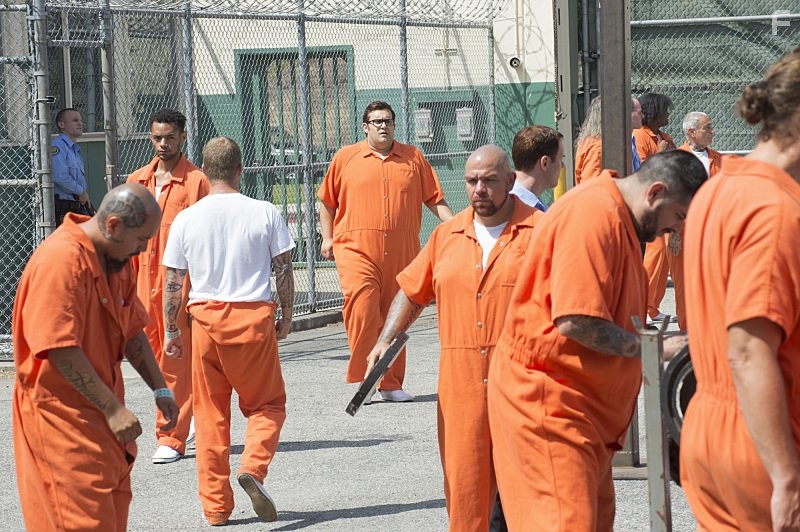 Ari Stidham in Скорпион (2014)