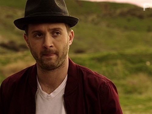 Eddie Kaye Thomas in Скорпион (2014)