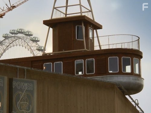 Extreme Homes (2012)