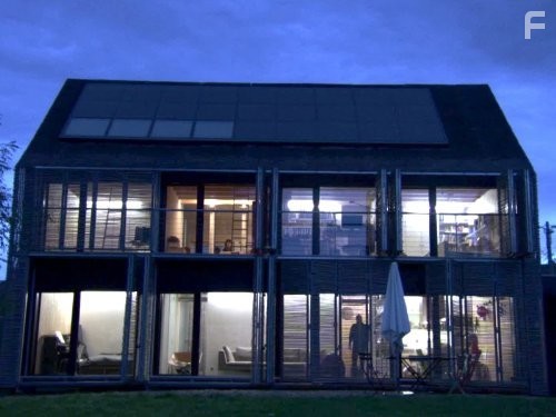 Extreme Homes (2012)