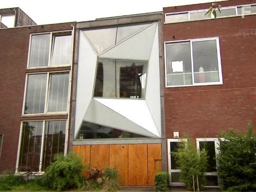 Extreme Homes (2012)