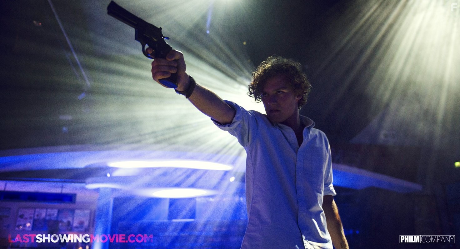 The Last Showing (2014)