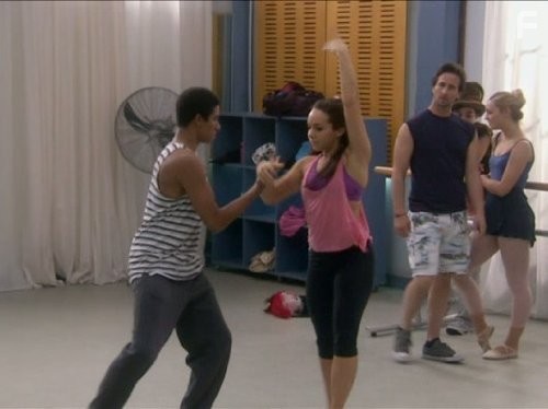 Dena Kaplan and Keiynan Lonsdale in Танцевальная академия (2010)