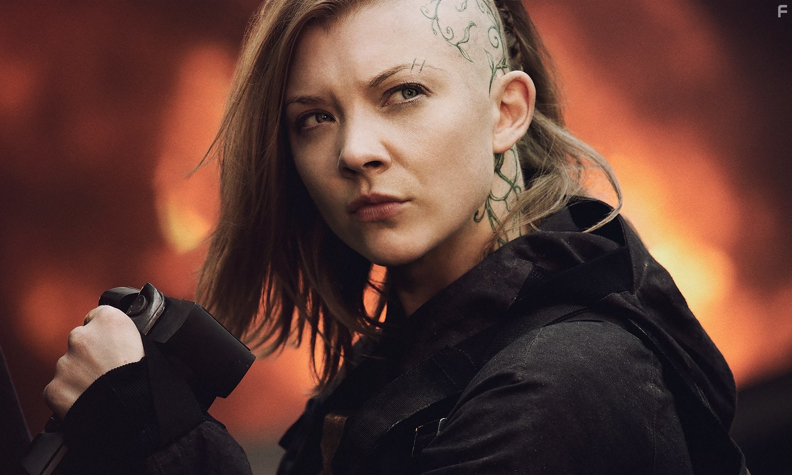 Natalie Dormer in Голодные игры: Сойка-пересмешница. Часть I (2014)