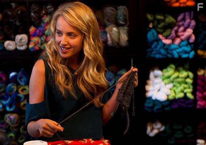 Megan Park in Дружба и никакого секса (2013)