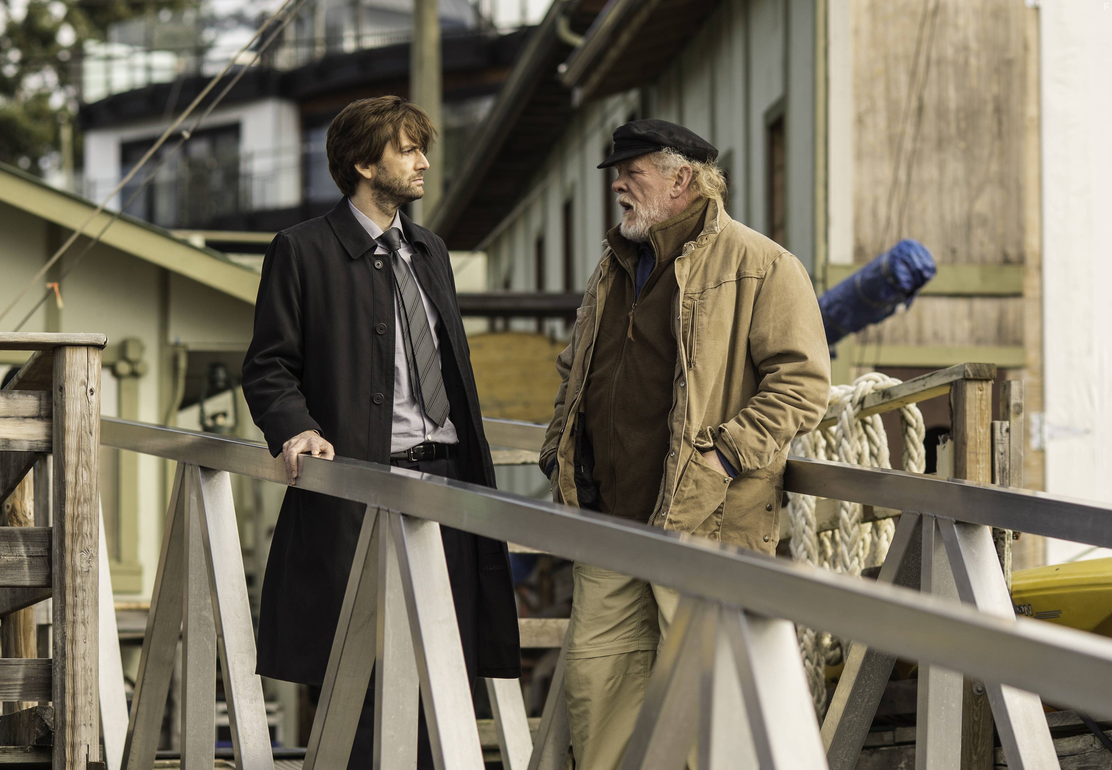 Nick Nolte and David Tennant in Грейспойнт (2014)