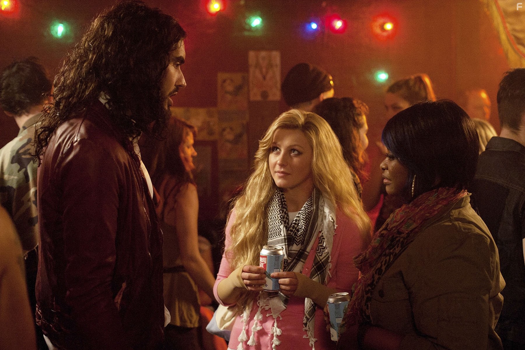 Octavia Spencer, Russell Brand, and Julianne Hough in Агнец Божий (2013)