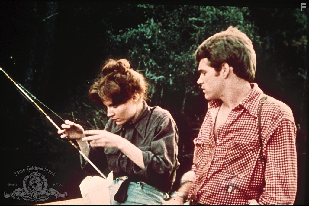 Patricia Pearcy and Don Scardino in Черви (1976)