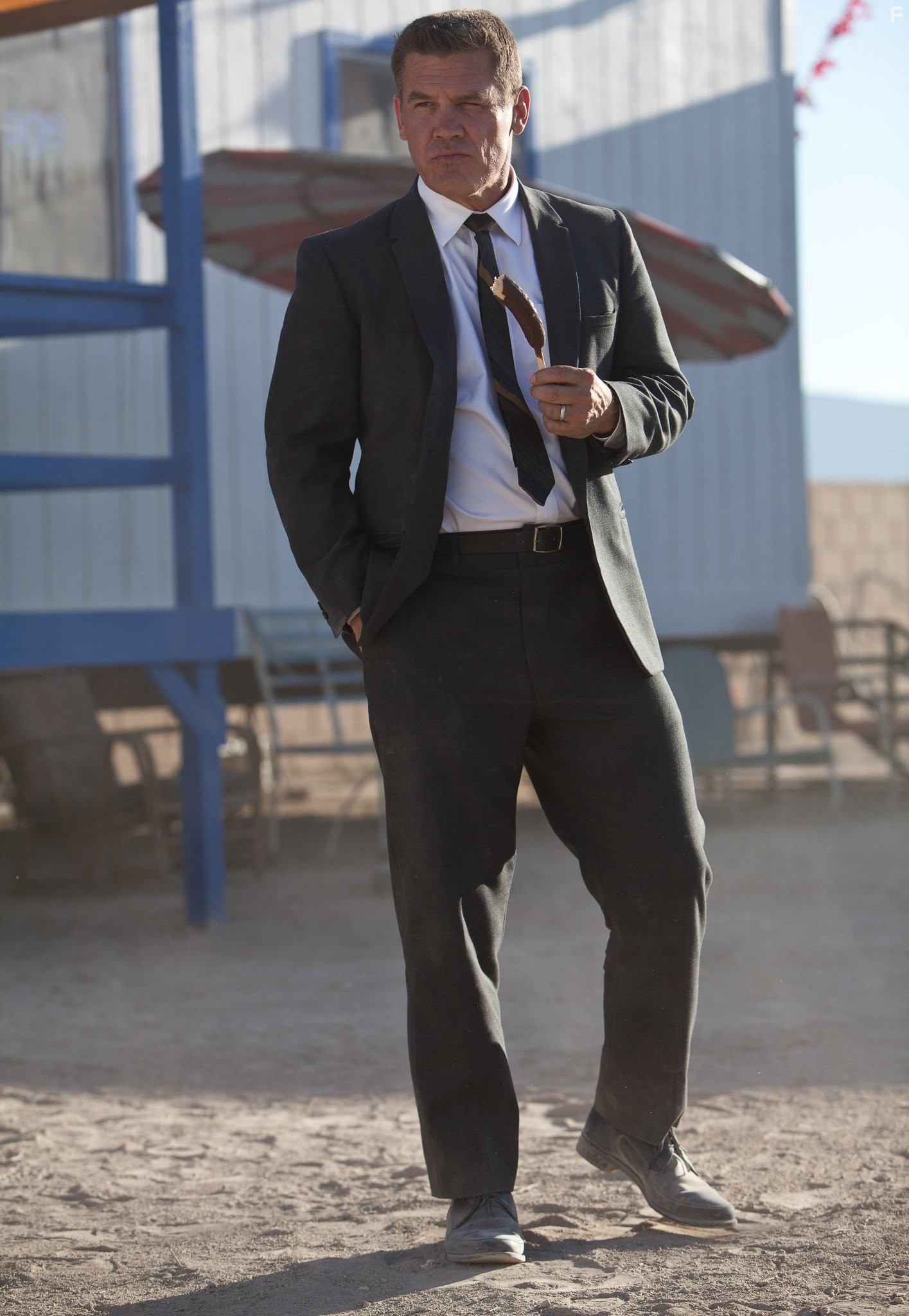 Josh Brolin in Врожденный порок (2014)