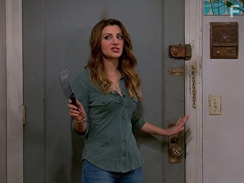 Nasim Pedrad in Малэни (2014)