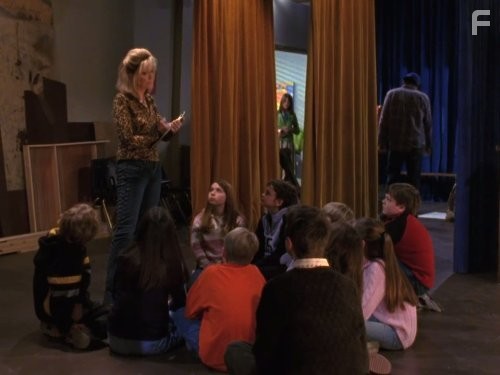 Rini Bell, Jill Brennan, Sean Gunn, and Scott Patterson in Девочки Гилмор (2000)