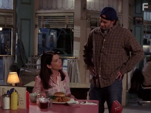 Lauren Graham and Scott Patterson in Девочки Гилмор (2000)
