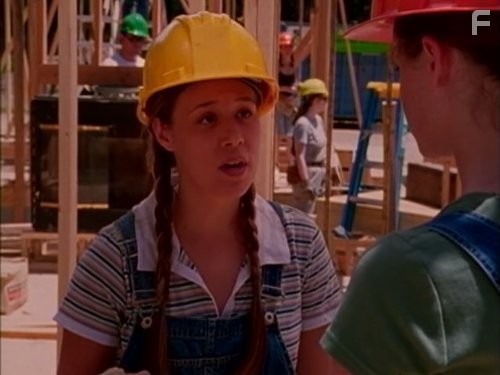 Liza Weil in Девочки Гилмор (2000)