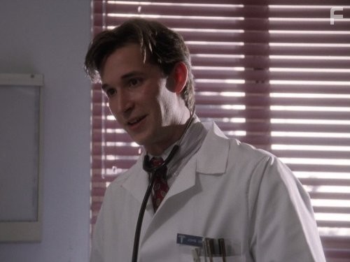 Noah Wyle in Скорая помощь (1994)