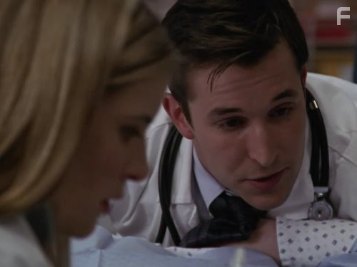 Noah Wyle and Kellie Martin in Скорая помощь (1994)