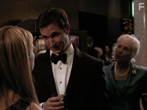 Noah Wyle, Maura Tierney, and Frances Sternhagen in Скорая помощь (1994)