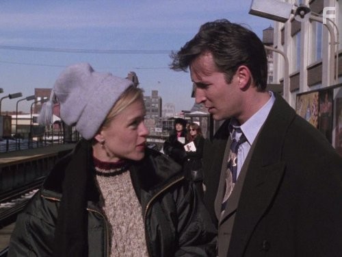 Noah Wyle and Christine Elise in Скорая помощь (1994)