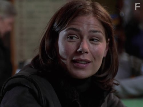 Maura Tierney in Скорая помощь (1994)