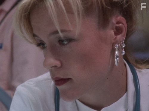 Christine Elise in Скорая помощь (1994)