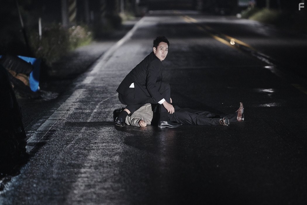 Sun-kyun Lee in Трудный день (2014)