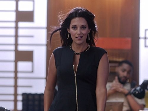 Angelique Cabral in Плохая судья (2014)