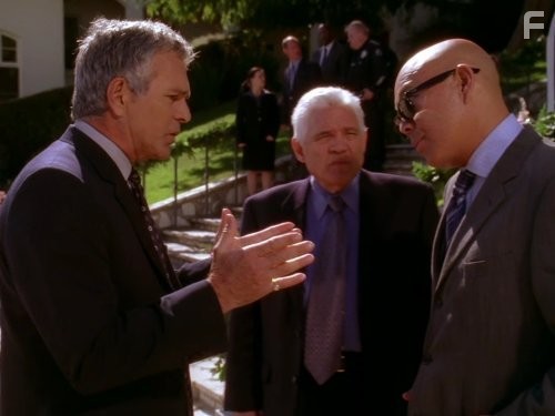 G.W. Bailey, Michael Paul Chan, and Tony Denison in Ищейка (2005)