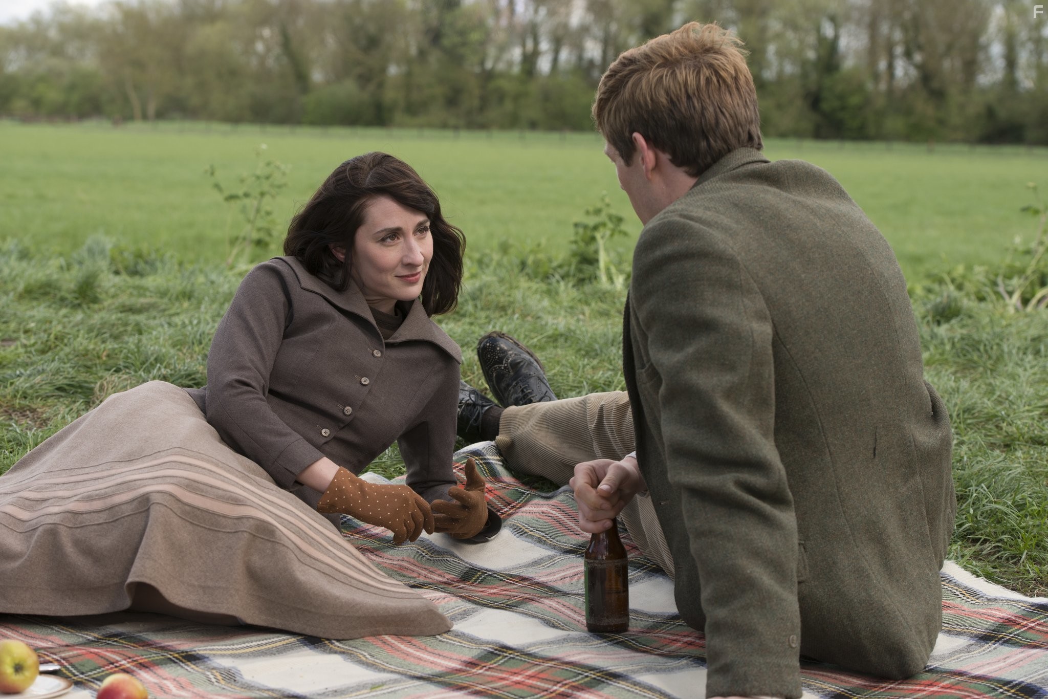 Morven Christie and James Norton in Гранчестер (2014)