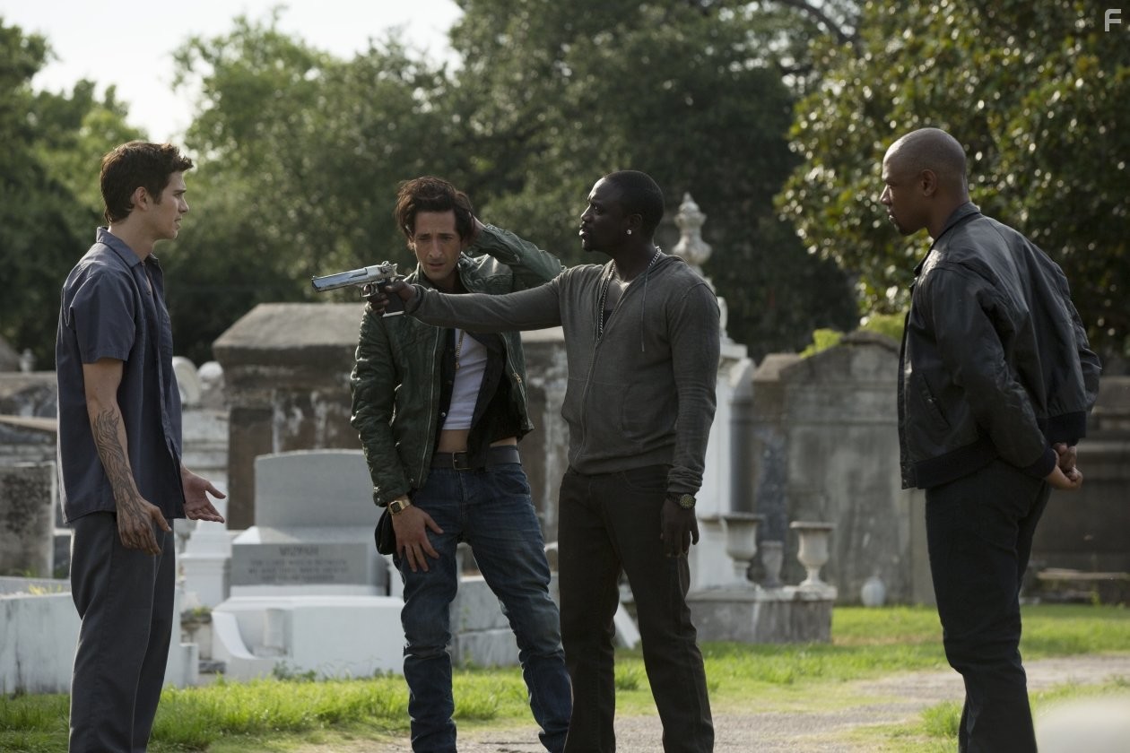 Adrien Brody, Hayden Christensen, Tory Kittles, and Akon in Ограбление по-американски (2014)