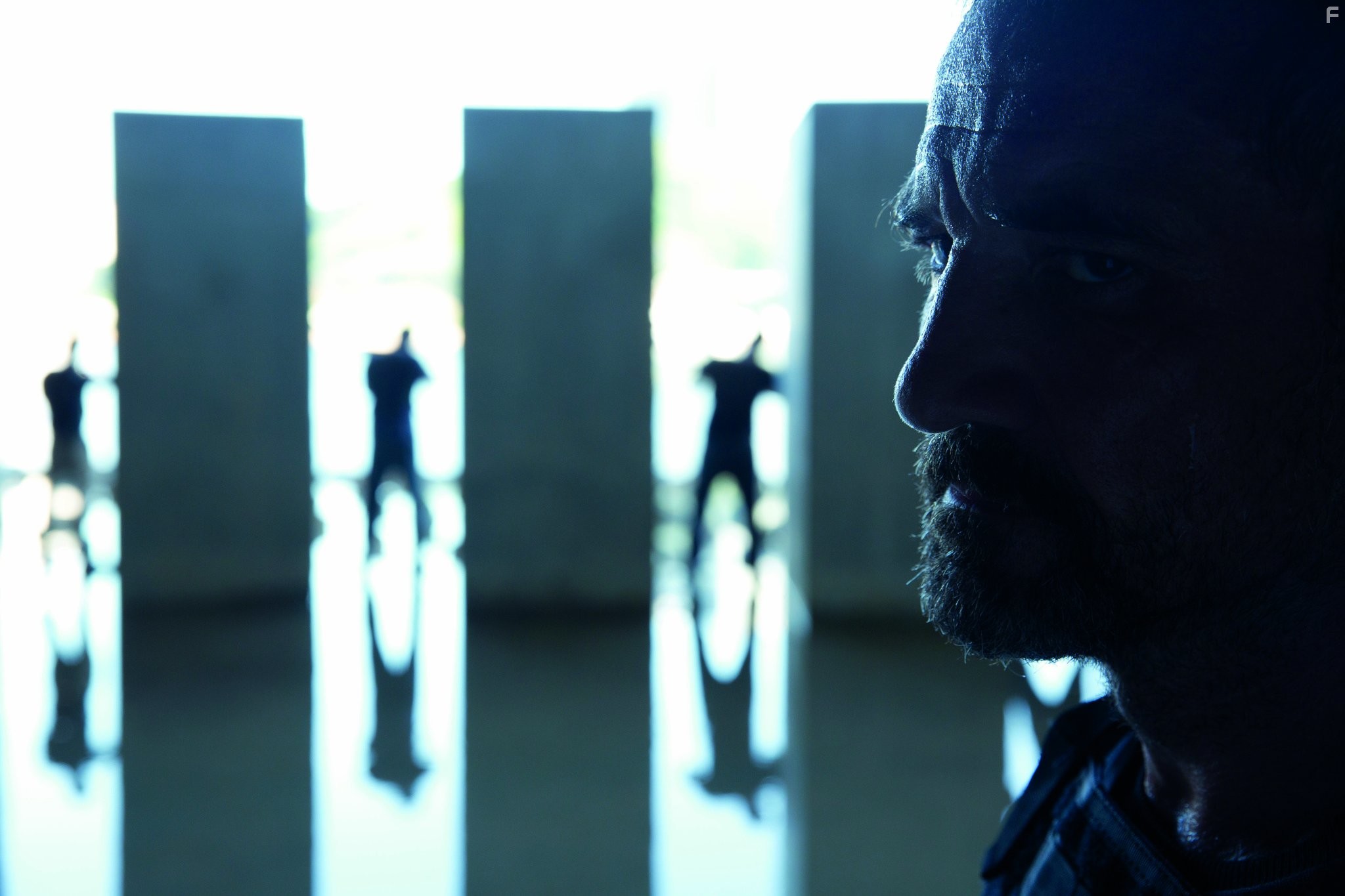 Ritchie Coster in Кибер (2015)