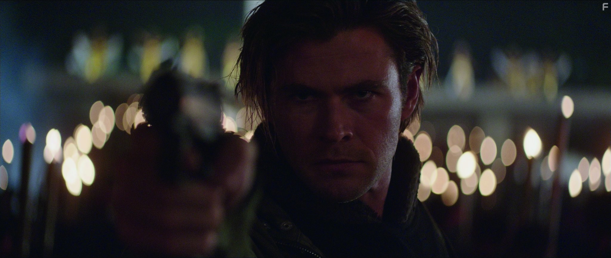 Chris Hemsworth in Кибер (2015)