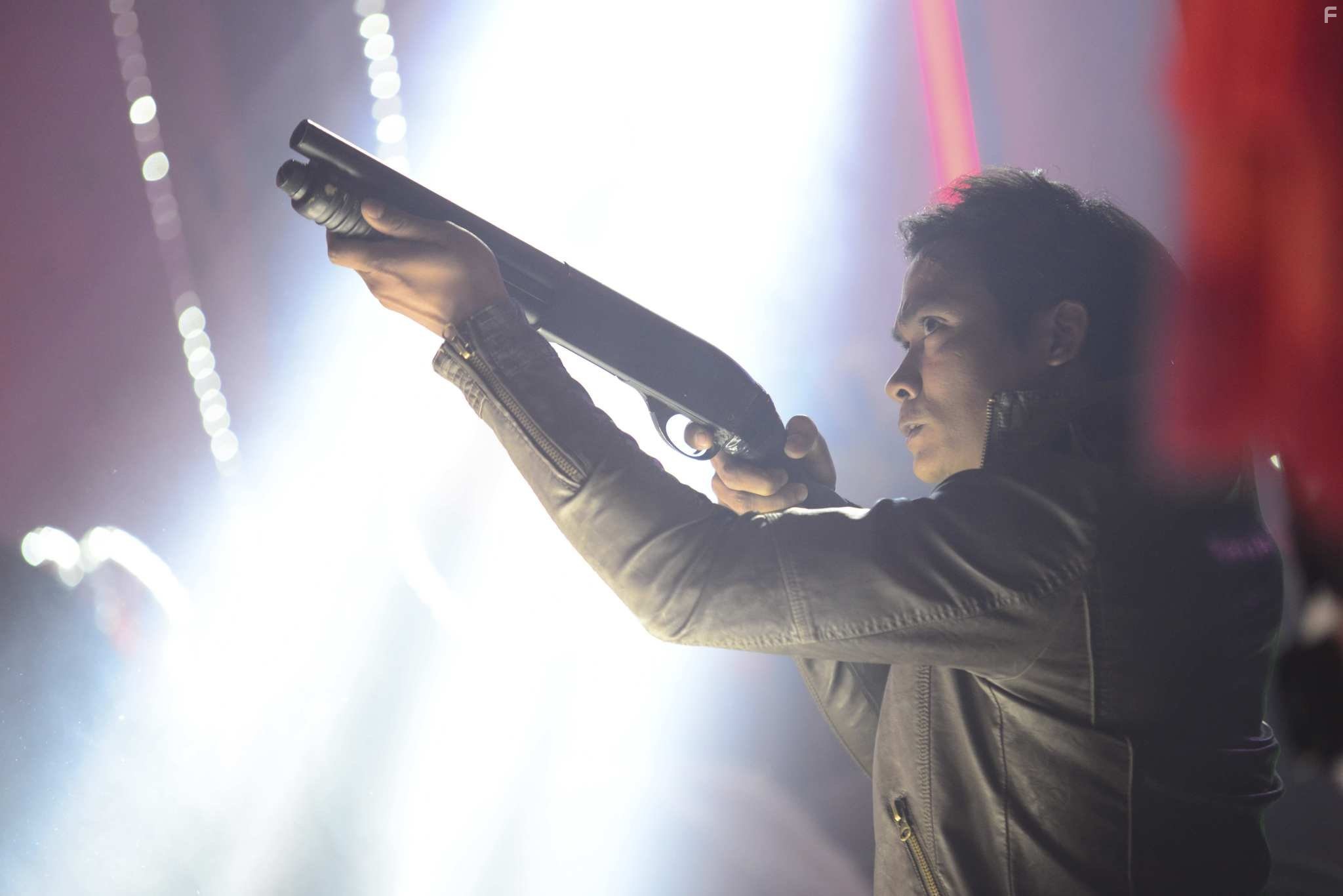 Tony Jaa in Работорговля (2014)