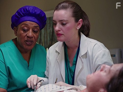 CCH Pounder in Морская полиция: Новый Орлеан (2014)