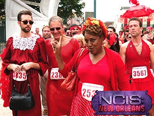 Scott Bakula, CCH Pounder, Lucas Black, and Rob Kerkovich in Морская полиция: Новый Орлеан (2014)