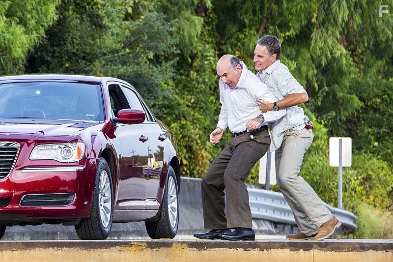 Scott Bakula and James Eckhouse in Морская полиция: Новый Орлеан (2014)