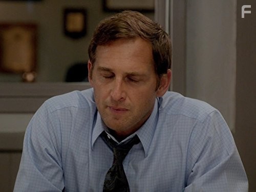 Расследования Лоры (2014)