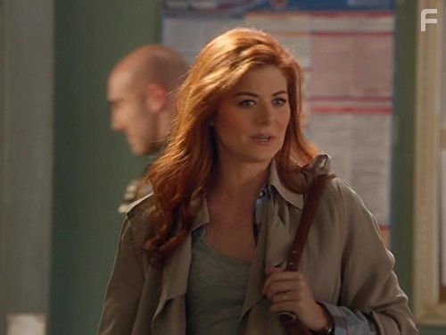 Расследования Лоры (2014)